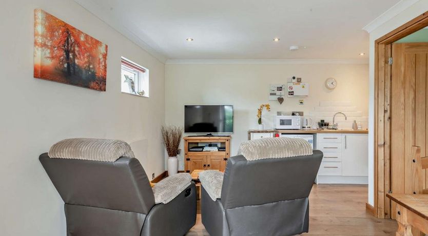 Photo of 1 Bed in Strumpshaw