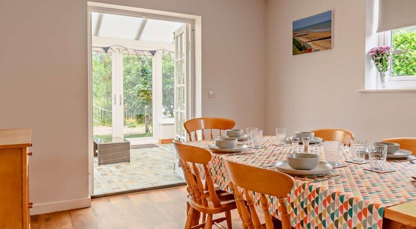 Photo of 3 Bed in Mundeseley