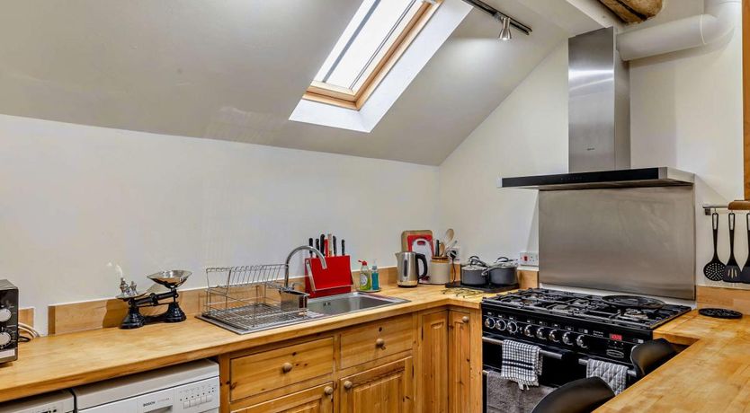 Photo of 1 Bed in Combs