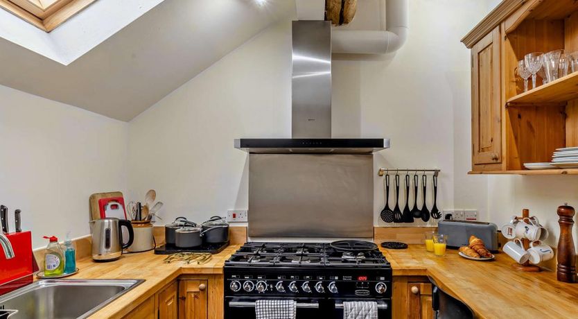 Photo of 1 Bed in Combs