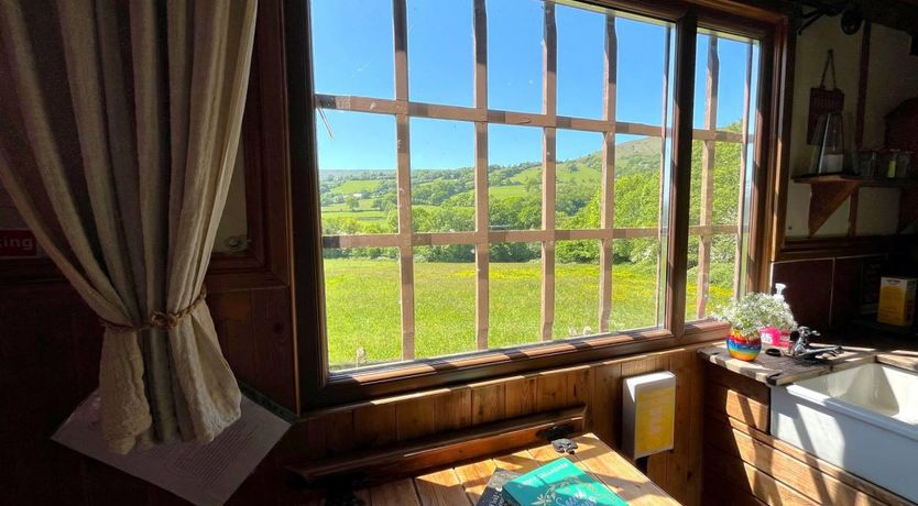 Photo of 1 Bed in Craswall