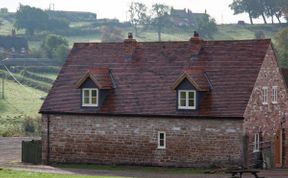 Photo of in Newthorpe (47031)
