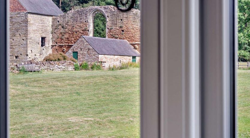 Photo of 2 Bed in Newthorpe