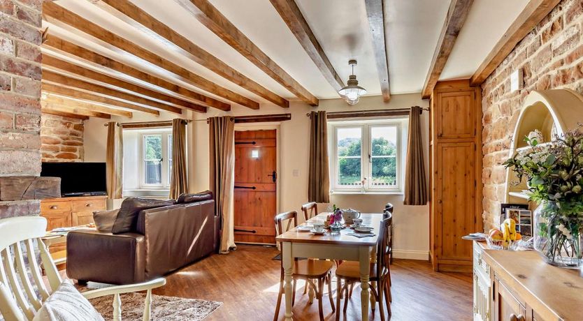 Photo of 2 Bed in Newthorpe