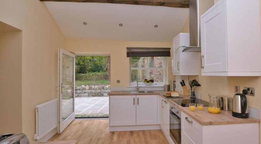 Photo of in Wortley (51593)