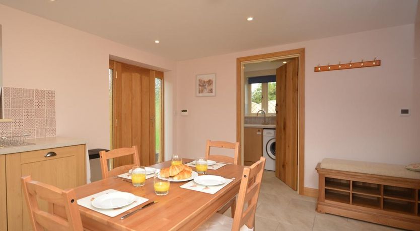 Photo of 2 Bed in Winford