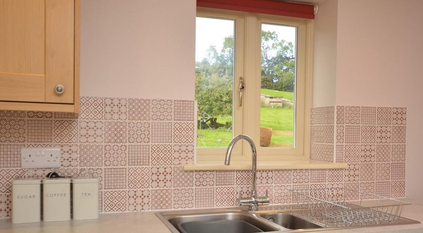 Photo of 2 Bed in Winford