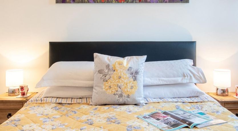 Photo of 2 Bed in Stanton Drew