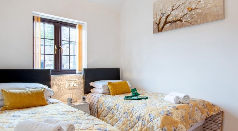 Photo of 2 Bed in Stanton Drew