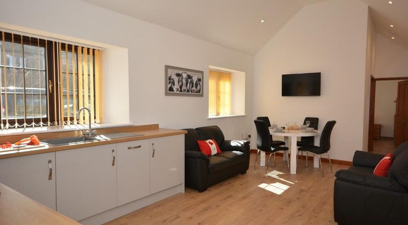 Photo of 2 Bed in Stanton Drew