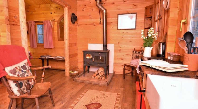 Photo of 1 Bed in Craswall