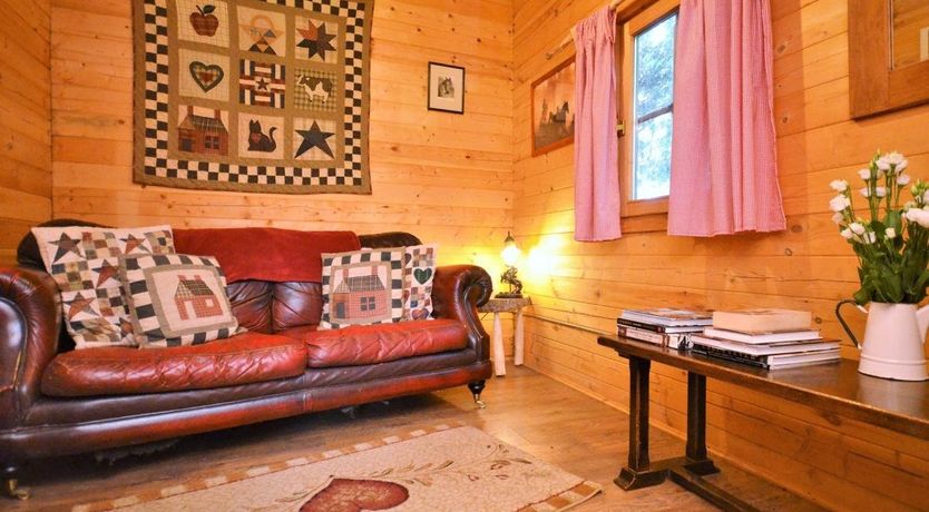 Photo of 1 Bed in Craswall