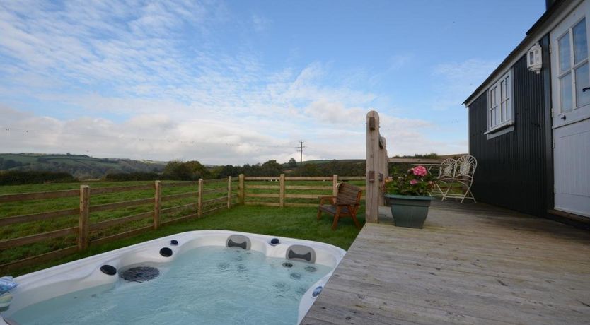 Photo of 1 Bed in Uplowman