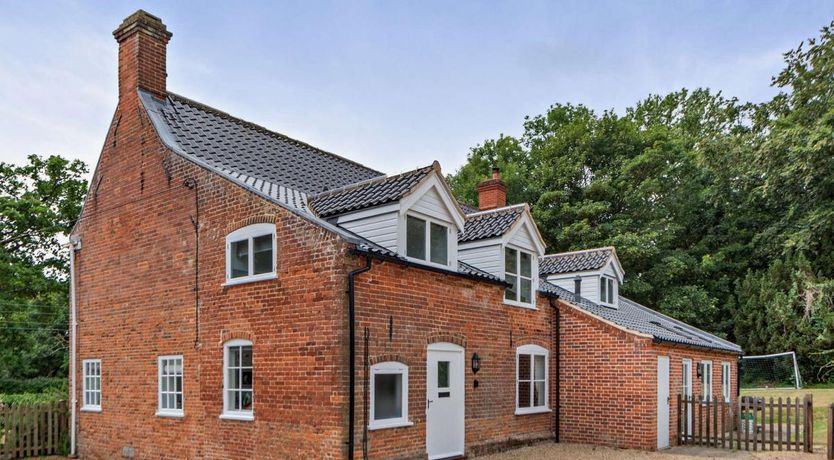 Photo of 5 Bed in Hoveton