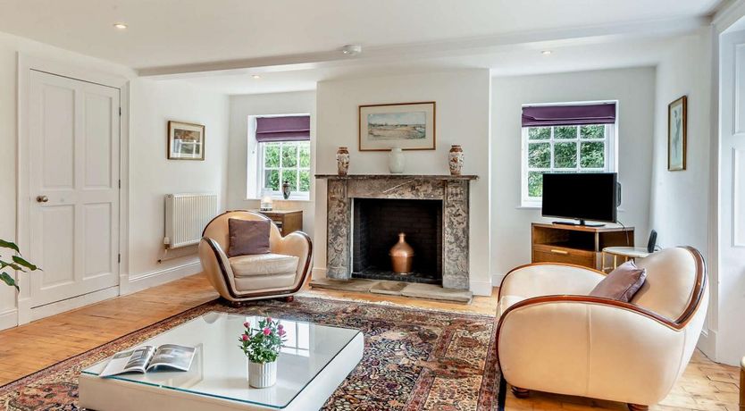 Photo of 5 Bed in Hoveton