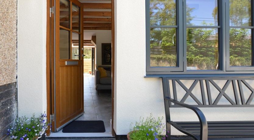 Photo of 2 Bed in Totley