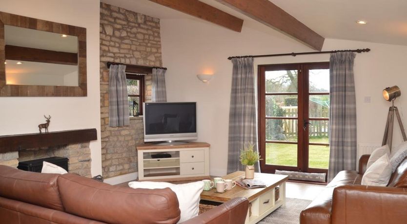 Photo of 2 Bed in Bishop Sutton