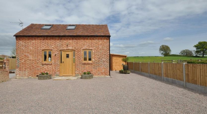 Photo of 1 Bed in Tirley