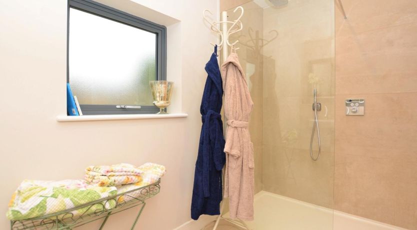 Photo of 3 Bed in Blackburn