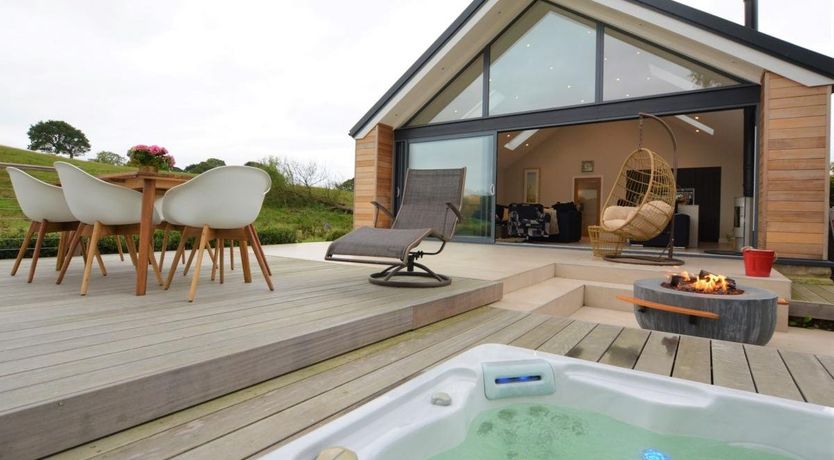 Photo of in Balderstone  (64911)