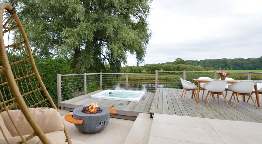 Photo of 3 Bed in Balderstone