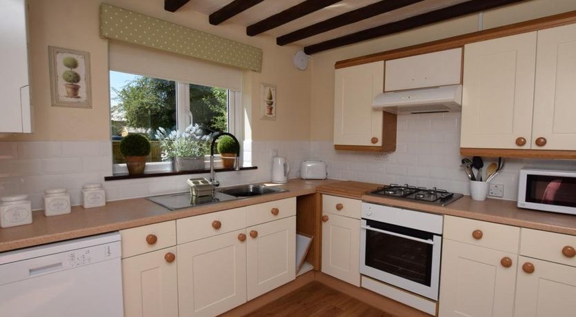 Photo of 2 Bed in Ashurst