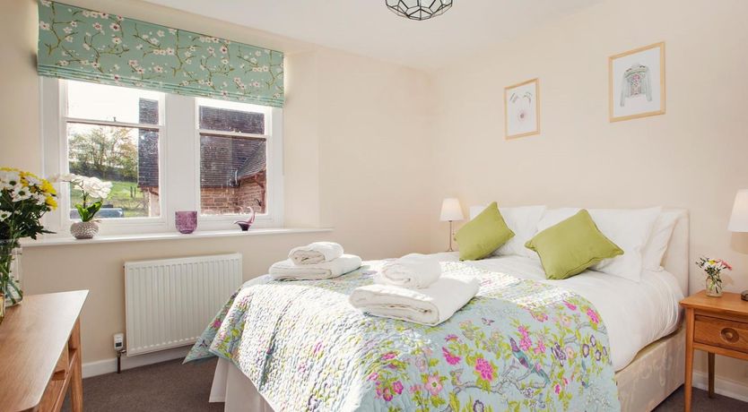 Photo of 4 Bed in Worcester