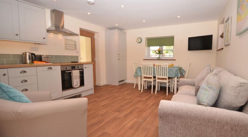 Photo of 2 Bed in Dundry