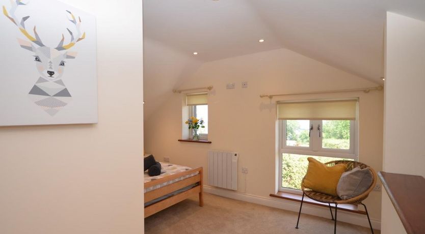 Photo of 2 Bed in Dundry