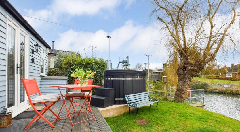 Photo of 1 Bed in Surfleet