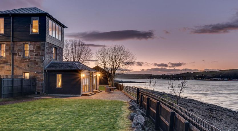 Photo of in South Kessock (CA324)