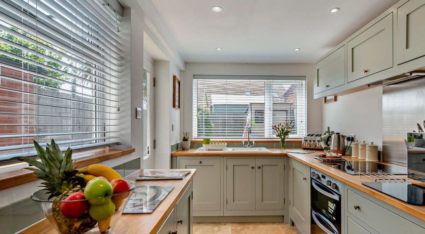 Photo of 3 Bed in Mundeseley