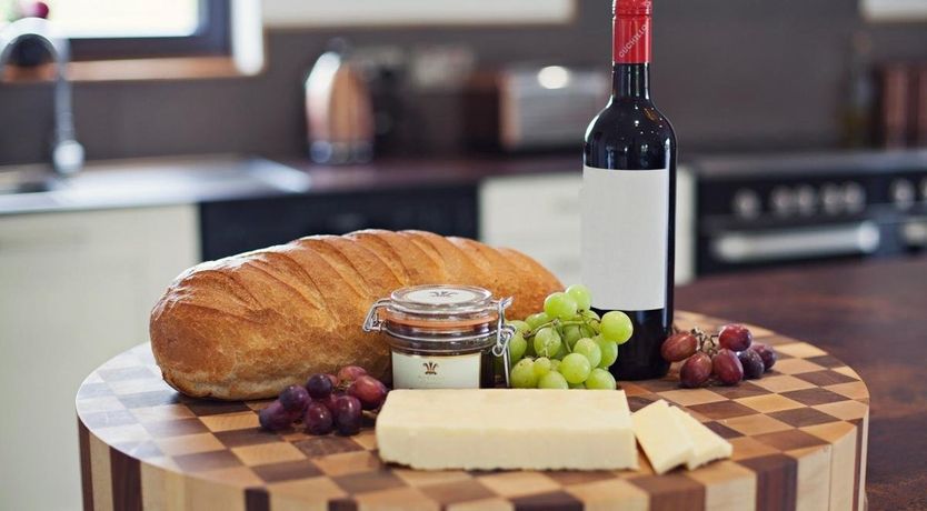 Photo of 5 Bed in Huntley