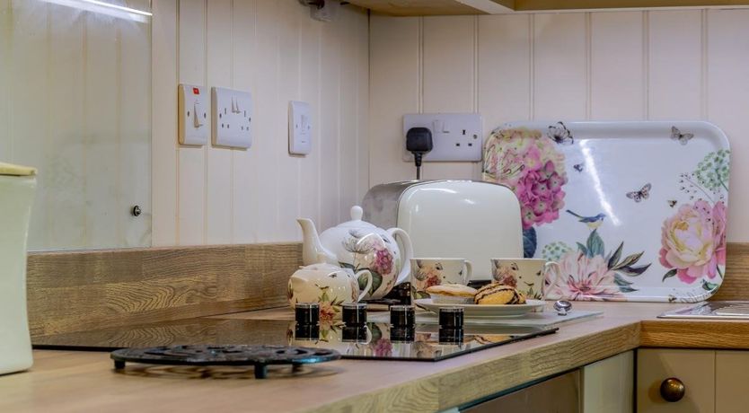 Photo of 1 Bed in Leighton