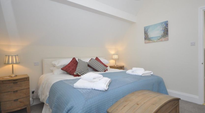 Photo of 5 Bed in Worcester
