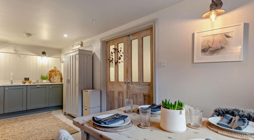 Photo of 2 Bed in Warwick