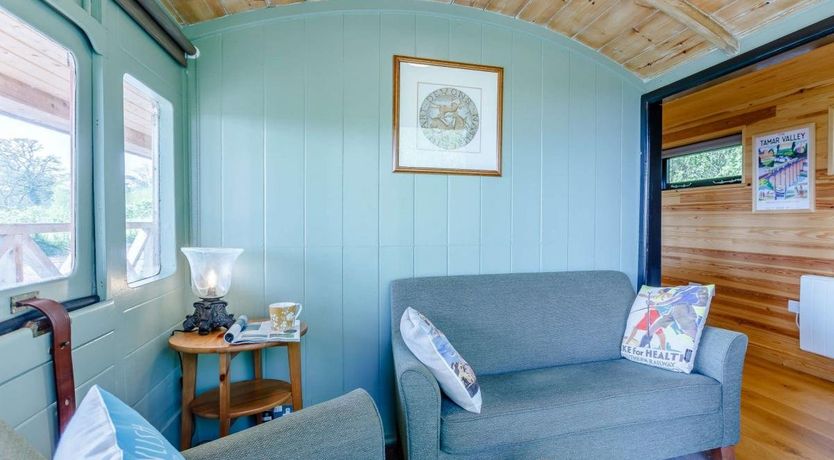 Photo of 1 Bed in Longdown