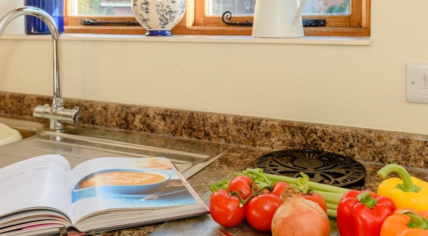 Photo of 2 Bed in Leighton