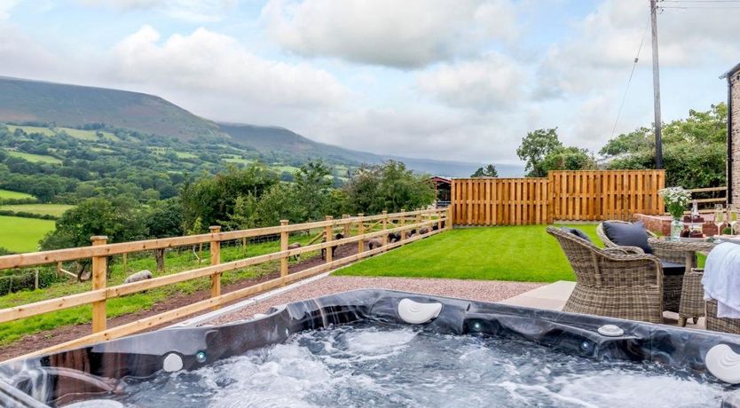 Photo of 2 Bed in Longtown