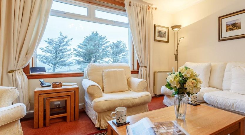 Photo of 3 Bed in Glendale