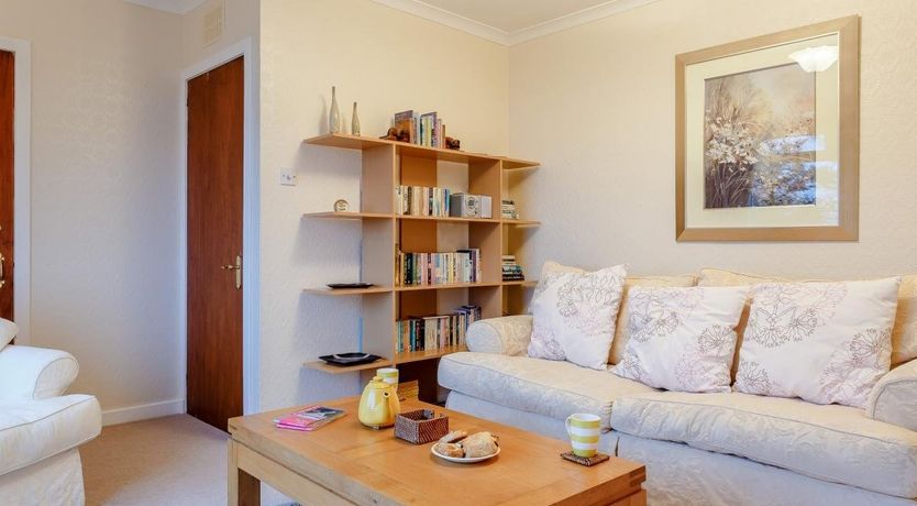 Photo of 3 Bed in Glendale