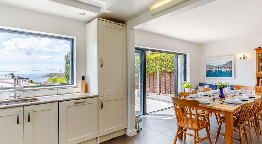 Photo of 4 Bed in Plymouth