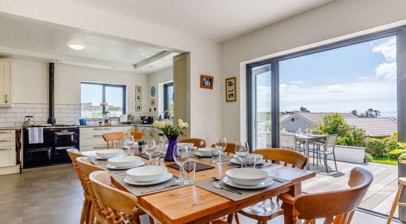 Photo of 4 Bed in Wembury