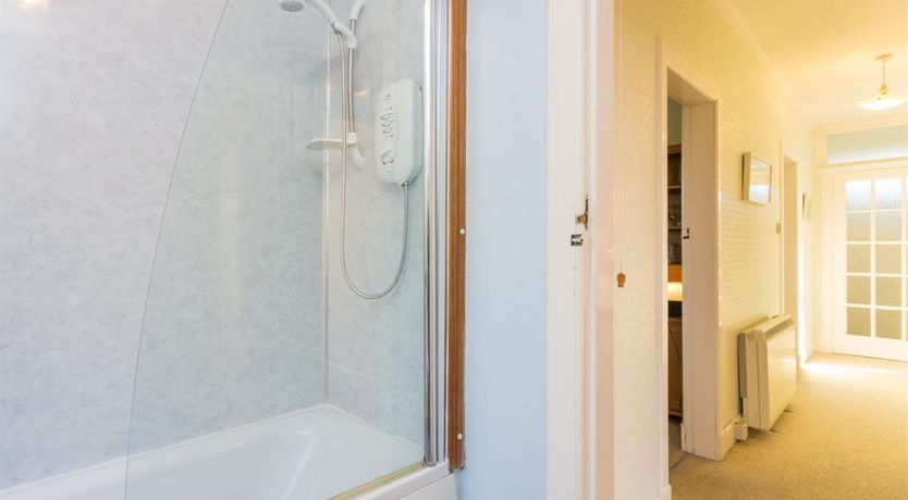 Photo of 2 Bed in Whiting Bay