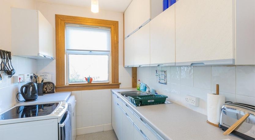 Photo of 2 Bed in Whiting Bay