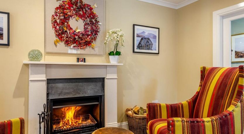 Photo of 4 Bed in Machrie