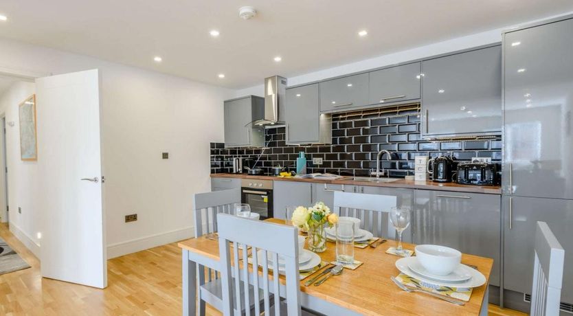Photo of in Lyndhurst (82132)