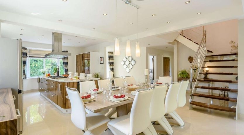 Photo of 5 Bed in Chester