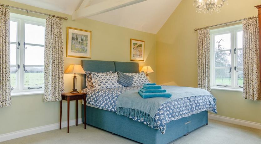 Photo of 3 Bed in Frampton on Severn