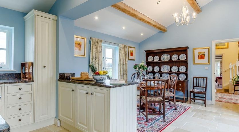 Photo of 3 Bed in Frampton on Severn